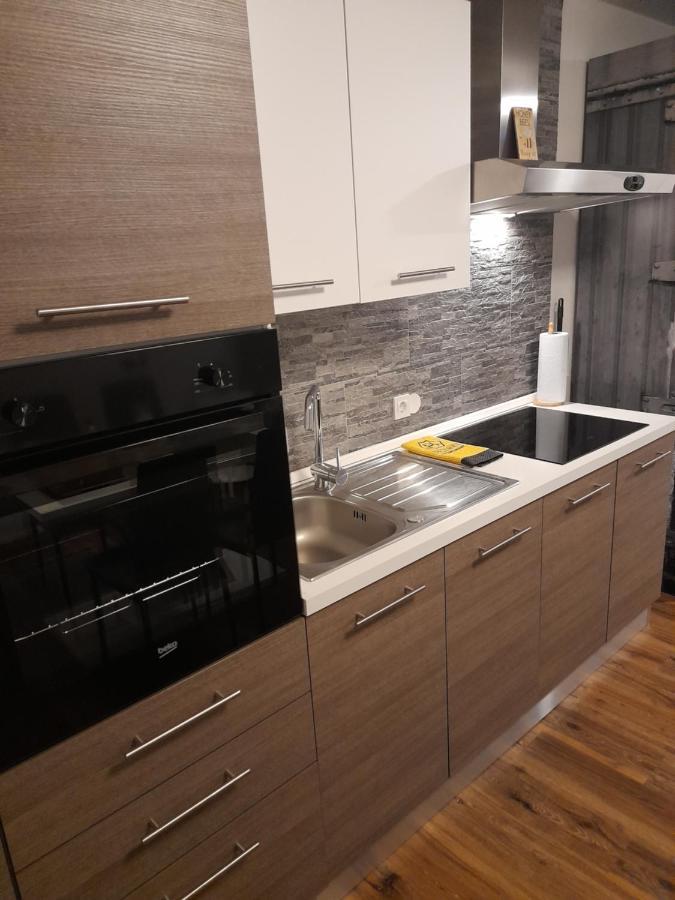 Honey Apartment เลนดาวา ภายนอก รูปภาพ