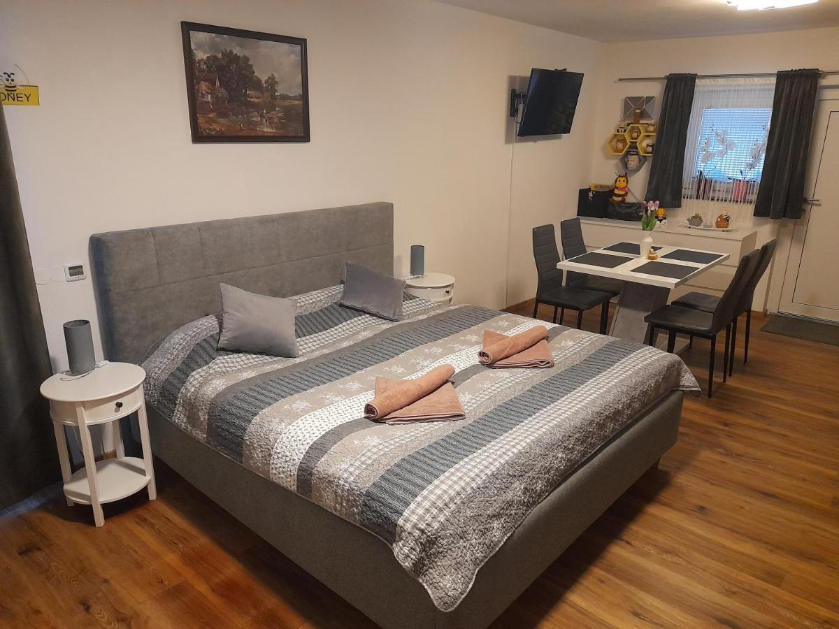 Honey Apartment เลนดาวา ภายนอก รูปภาพ