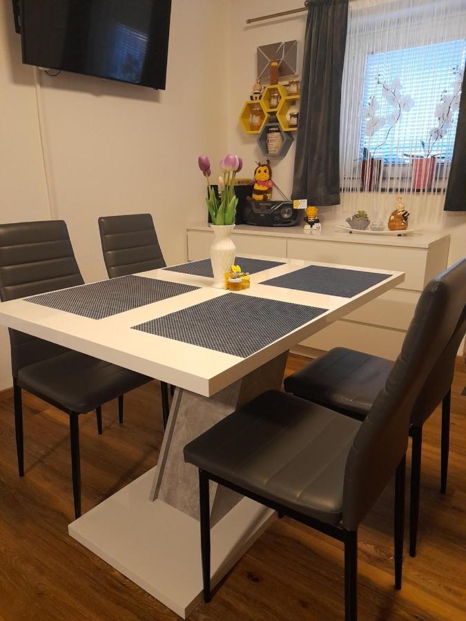 Honey Apartment เลนดาวา ภายนอก รูปภาพ