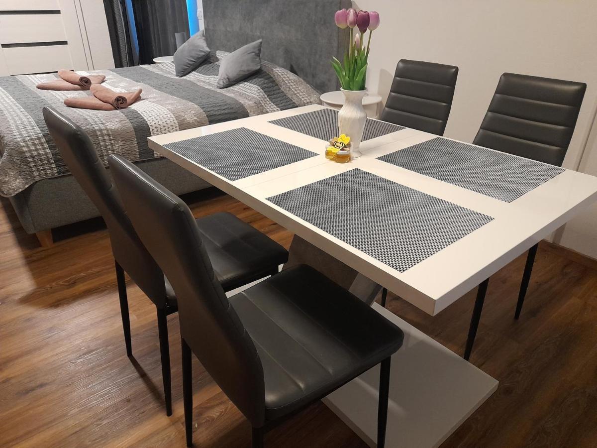 Honey Apartment เลนดาวา ภายนอก รูปภาพ