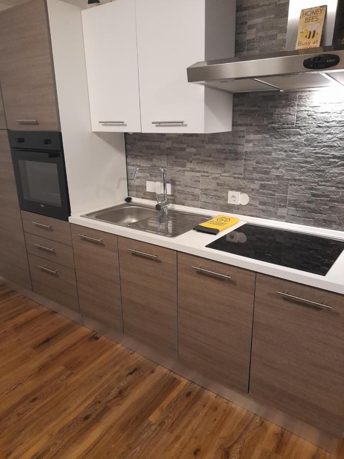 Honey Apartment เลนดาวา ภายนอก รูปภาพ