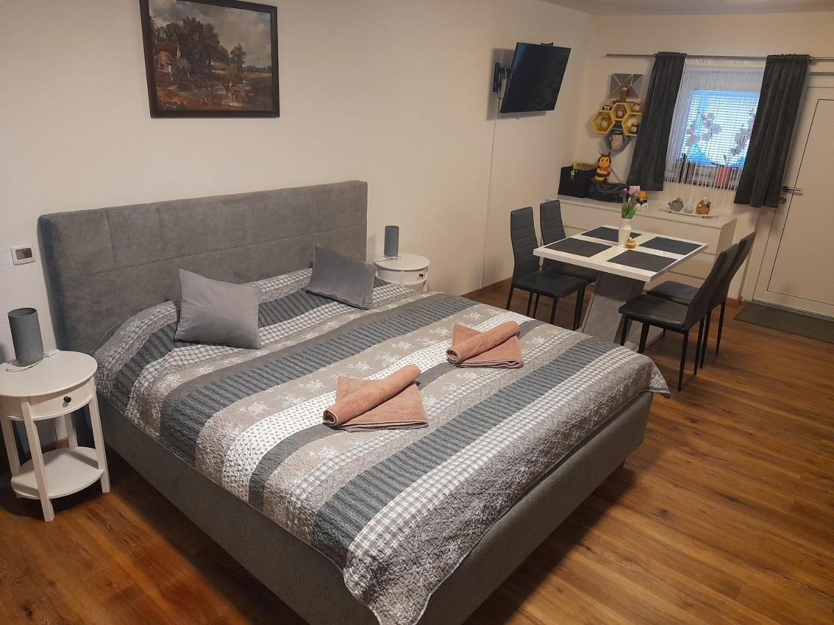 Honey Apartment เลนดาวา ภายนอก รูปภาพ