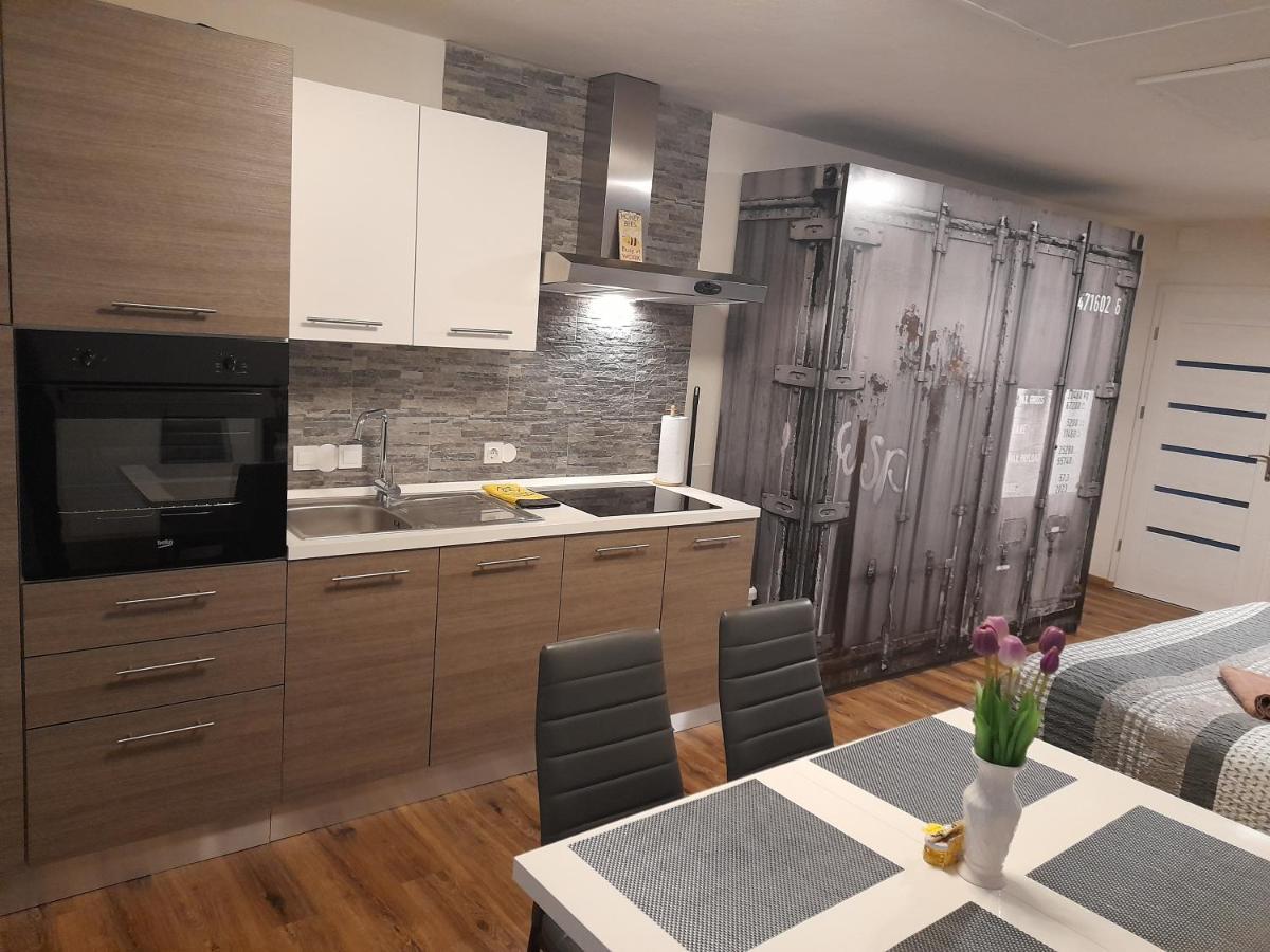 Honey Apartment เลนดาวา ภายนอก รูปภาพ